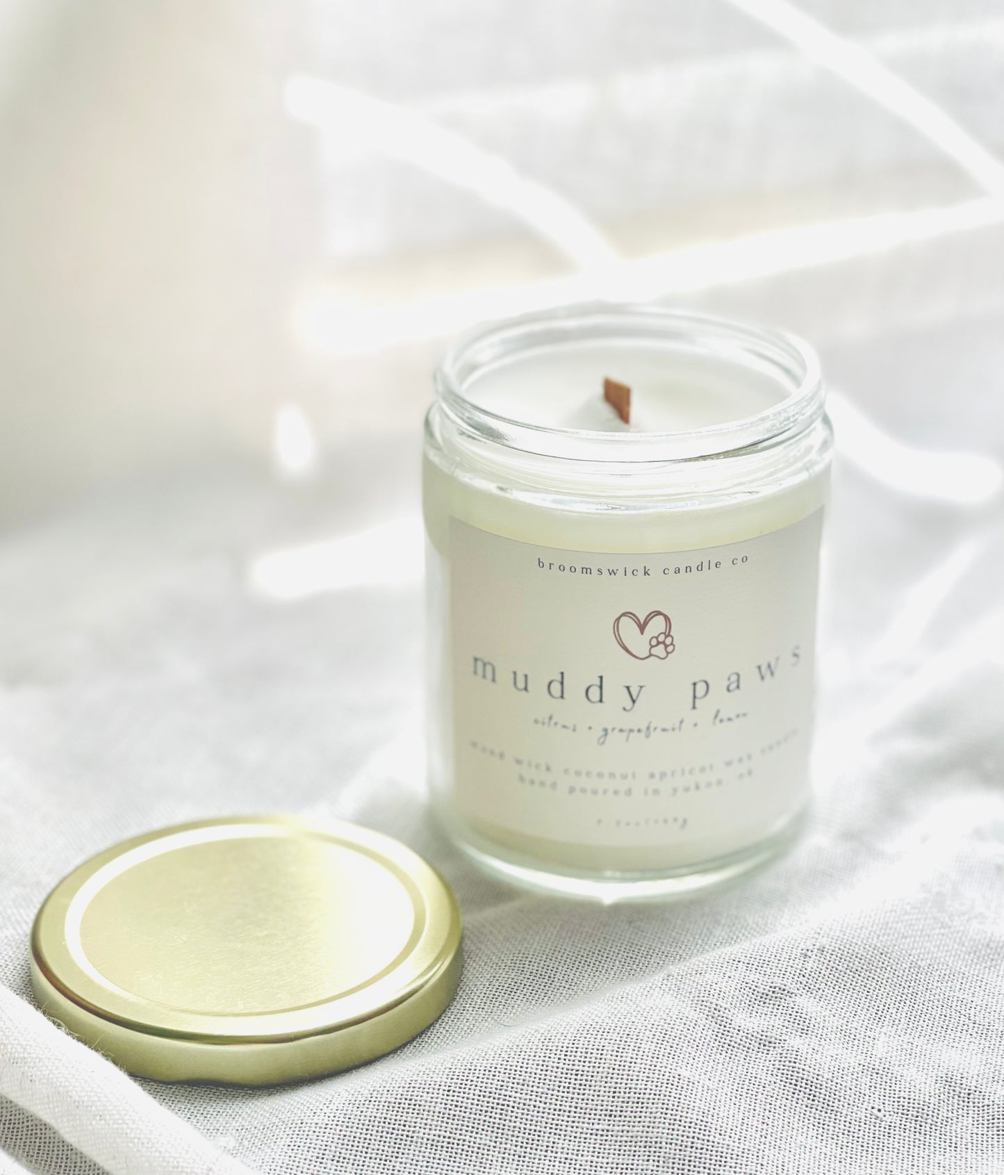 Muddy Paws Odor Eliminating Wood Wick Candle