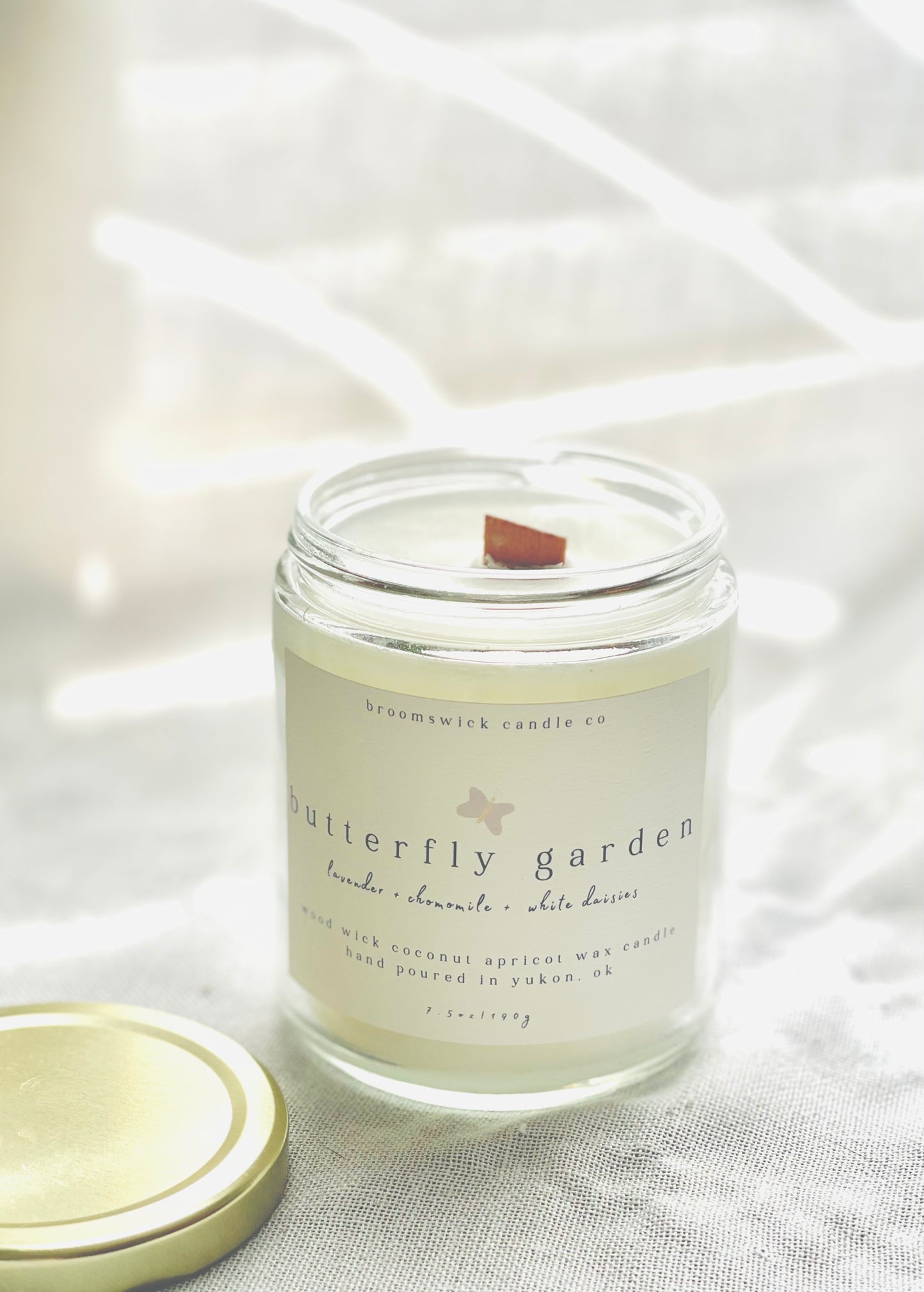 BUTTERFLY GARDEN Wood Wick Candle